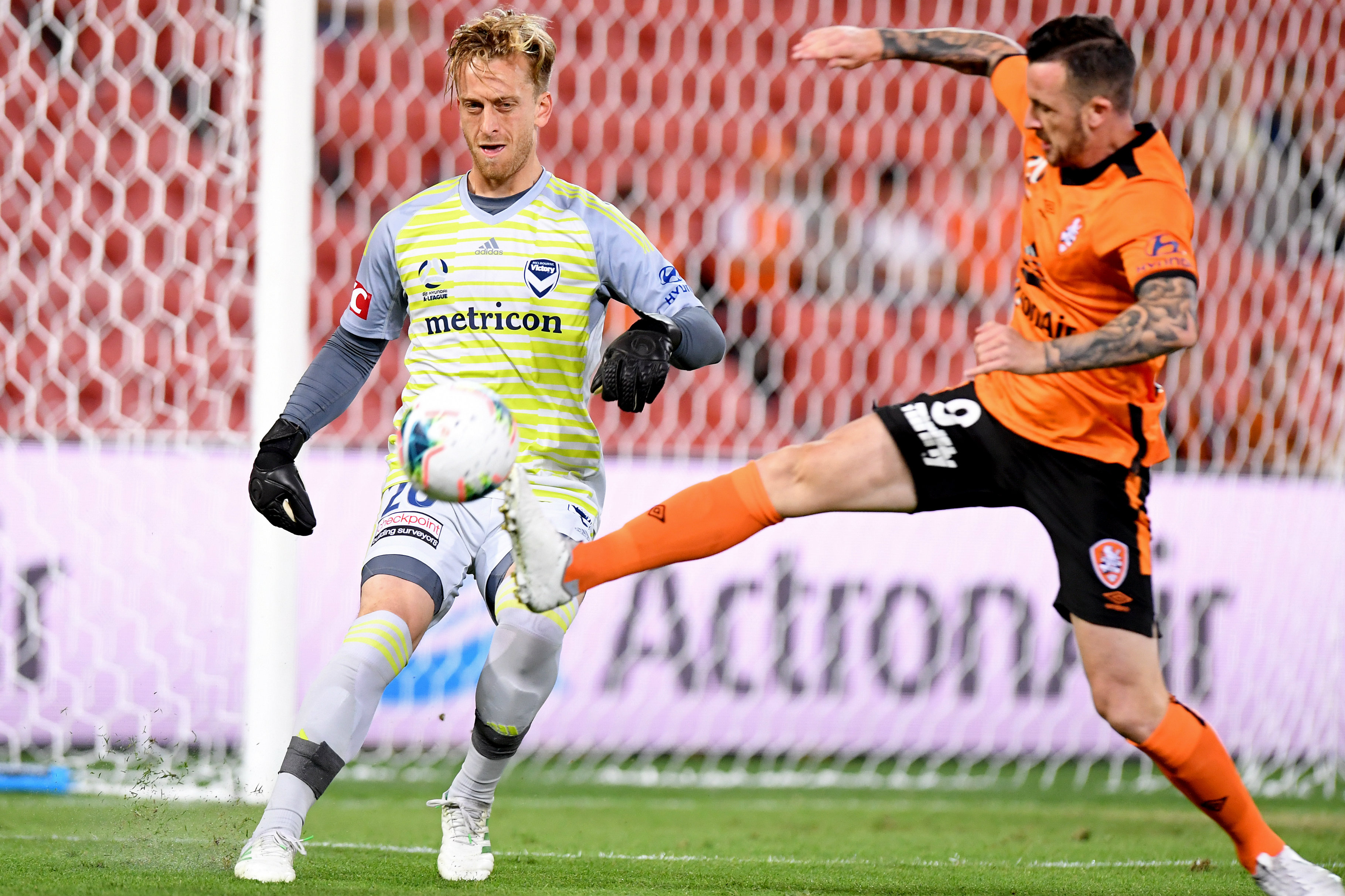 Roy O'Donovan missed the best chances for Roar against Victory