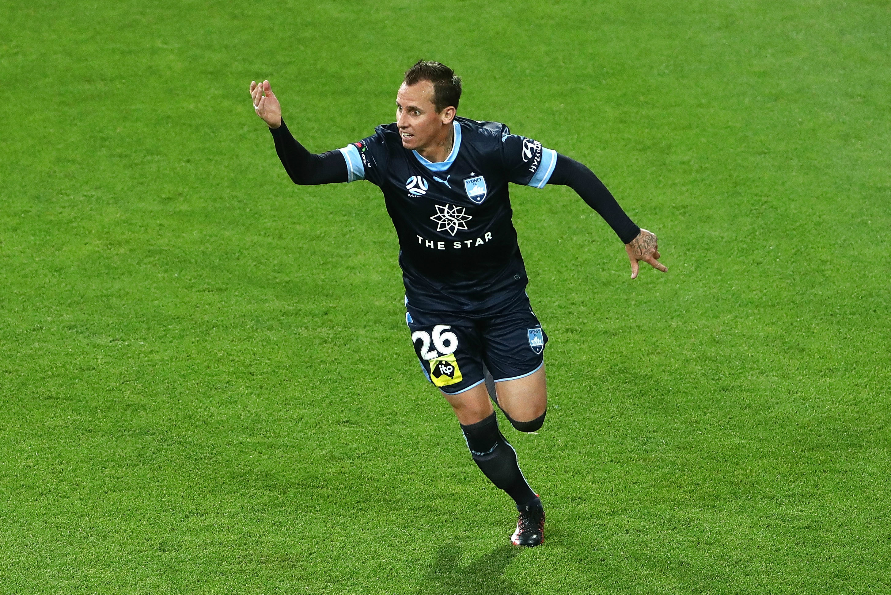 Luke Wilkshire 