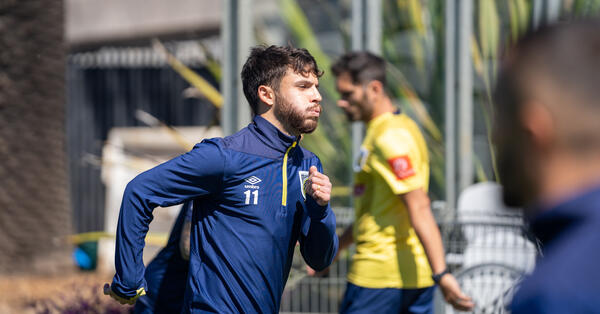 Danny DeSilva trains ahead of the FFA Cup