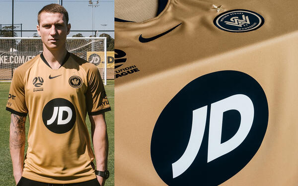Wanderers away kit 2019/20