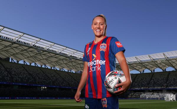 Gema Simon, Newcastle Jets