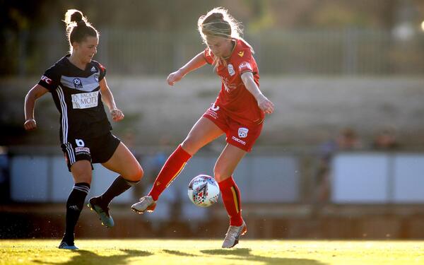 Haley Hanson and Chelsie Dawber