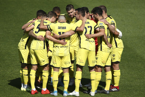 Wellington Phoenix huddle