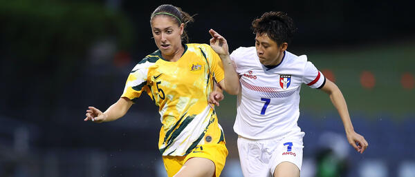 Matildas Abroad - Roestbakken - feature
