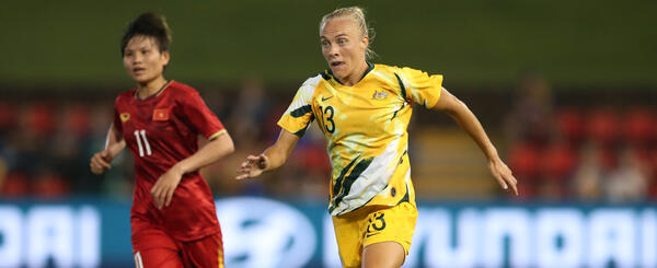 Tameka Yallop-Debut