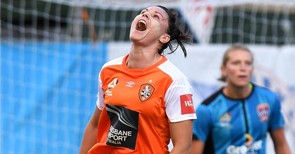 Emily Gielnik Brisbane Roar 2020/21