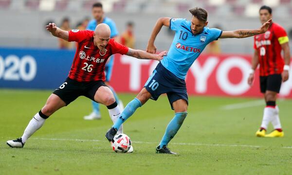 Milos Ninkovic Aaron Mooy