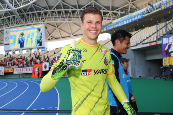 Mitch Langerak