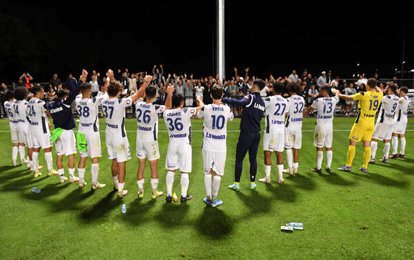 How to watch Melbourne Victory v Wellington Phoenix