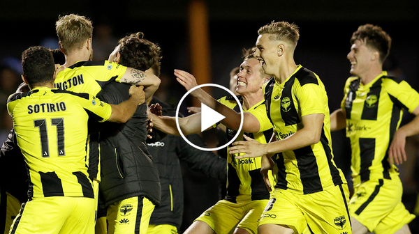 WATCH: Phoenix create history with win over City