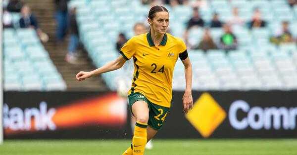 Jessika Nash receives Collette McCallum Medal