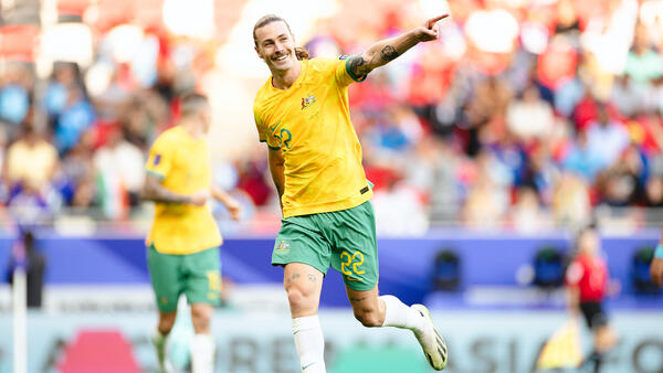 Jackson Irvine inks new deal with St. Pauli