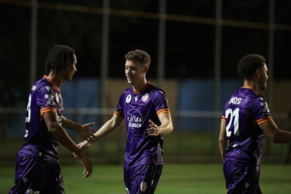 Glory come from behind to defeat the Mariners 3-2 after extra time in Hahn Australia Cup Playoffs