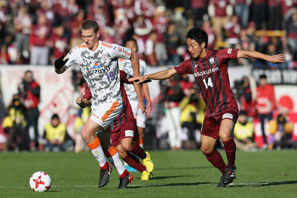 New faces and the striker battle a feature of Arnold’s first Caltex Socceroos squad