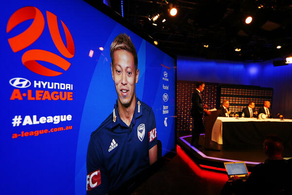 Japan footballer Keisuke Honda signs for Hyundai A-League side Melbourne Victory