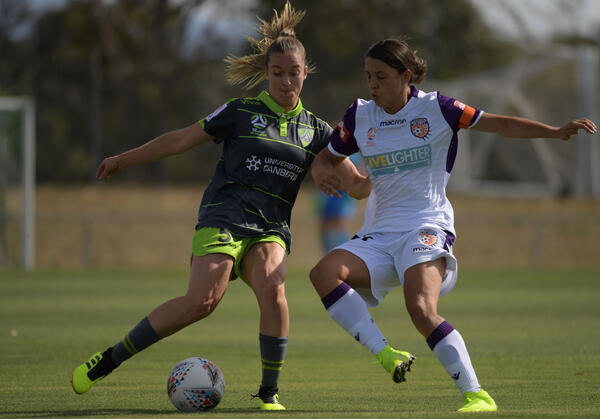 Perth stage epic comeback to salvage a point against Canberra