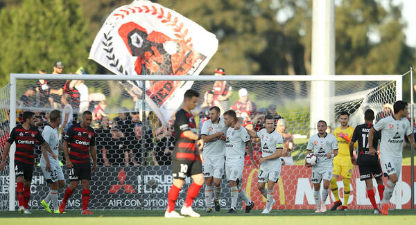 Re-live: Brisbane stage impressive fightback, Cowburn rescues Newcastle 