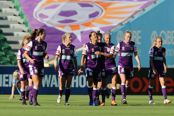 Westfield Matildas in the Westfield W-League: Kerr reaches new heights, teammates light up Round 13