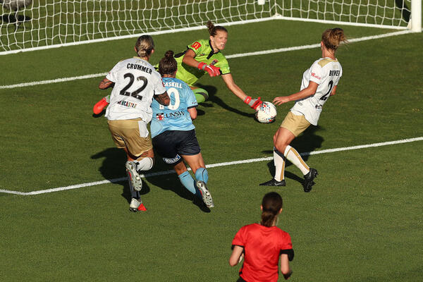 Eckerstrom stands tall but heroics not enough in Jets defeat