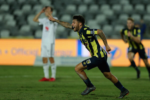 NAB young footballer of the year nominee: Daniel De Silva