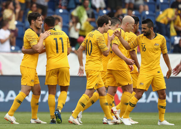 Analysis: Van Marwijk's evolution, Rogic's role in thumping win