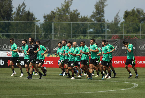 Day 17 Wrap: Secret weapons behind the scenes in Caltex Socceroos camp