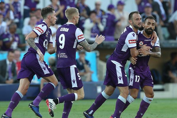 Incredible Perth comeback leaves Wanderers floored
