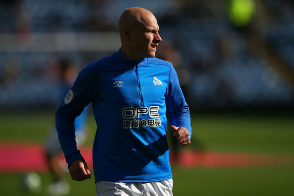 Aussies Abroad: Sainsbury shines in Eredivisie start, Mooy in new role for Huddersfield