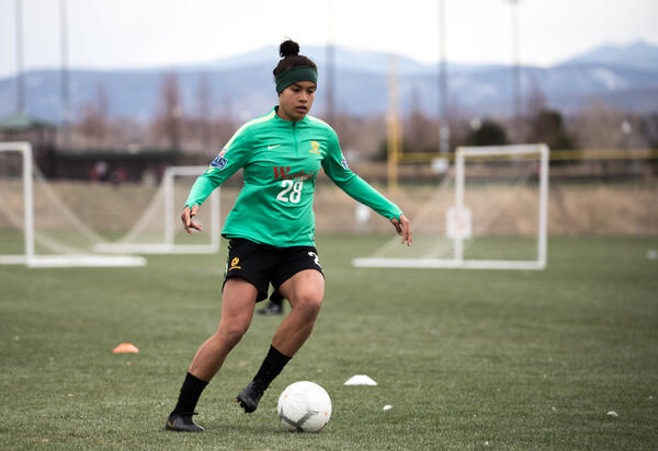 'I learn something from everyone': Fowler determined to make the plane for France