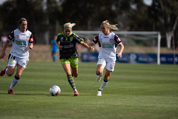 Canberra farewell Nielsen as O'Sullivan extends stay