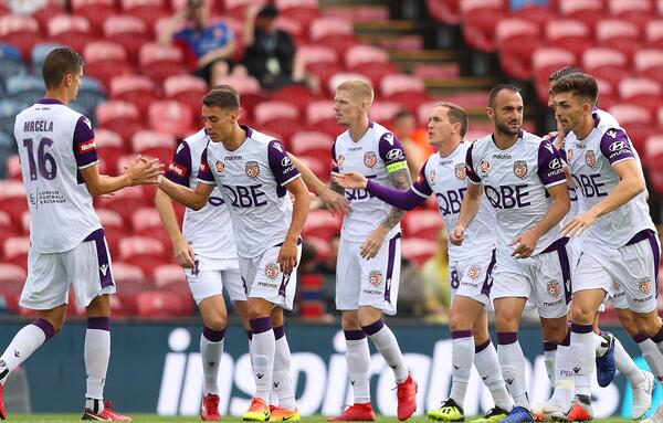 Re-live: City beat Reds as Glory return to Hyundai A-League summit