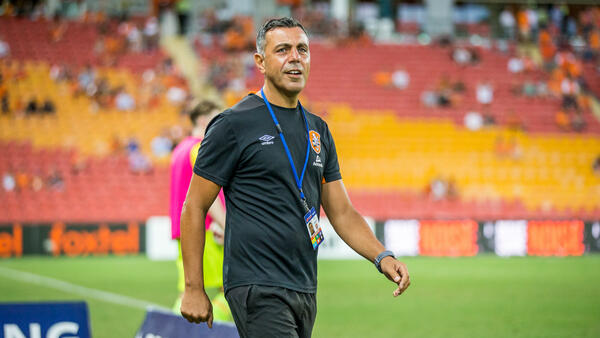 Ross Aloisi departs Brisbane Roar