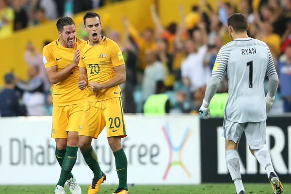 Arnold: ‘You’ll see Trent Sainsbury go to an even higher level’