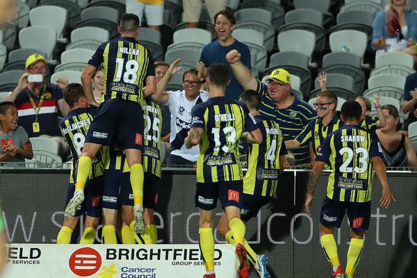 Simon strikes late as Mariners end 11-month Hyundai A-League drought