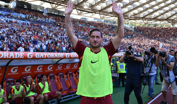 Totti says farewell to AS Roma