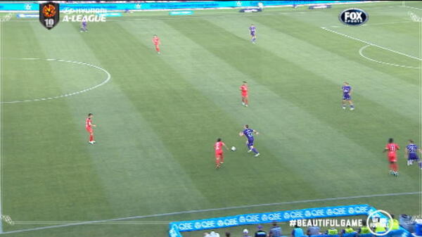 Marinkovic burns Reds