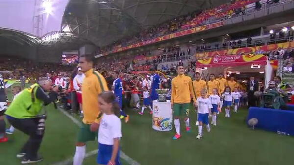 Socceroos dazzle in opening night win
