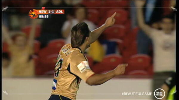 Carle's solo stunner