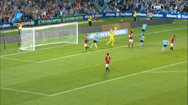 Ninkovic wins the derby