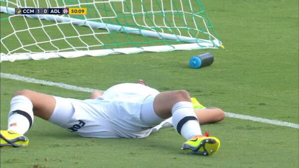 Izzo's incredible save against Reds