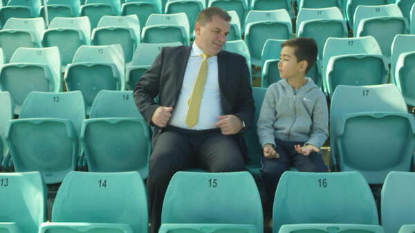 Yoshi meets Ange Postecoglou