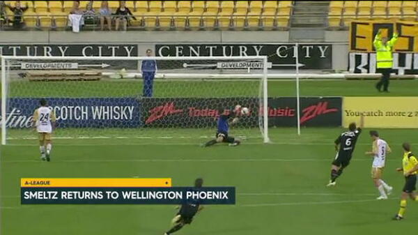 Smeltz returns to Phoenix