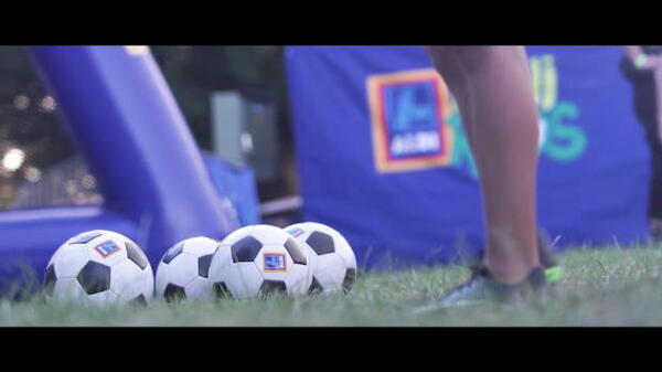 Aldi Miniroos Half-Time Hero