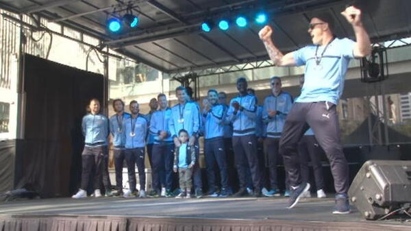 Sydney FC celebrate with fans