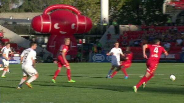 Roar down Reds in five-goal thriller 