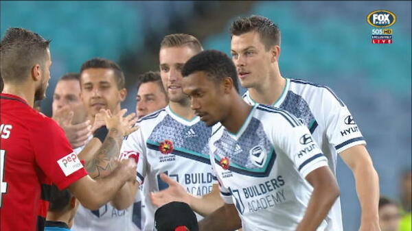 Wanderers v Victory highlights