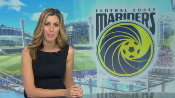 Moss extends Mariners stay