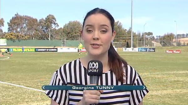 Victory stun Canberra United
