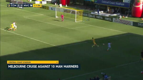 Victory cruise against 10-man Mariners