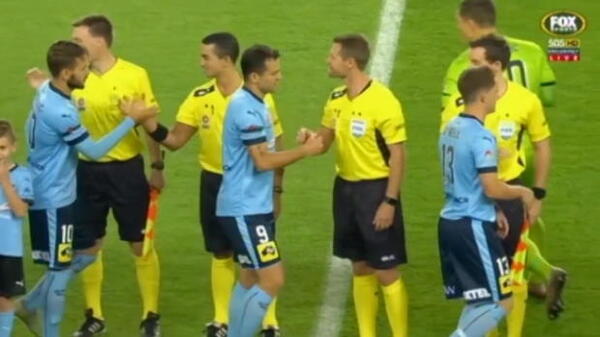 Sydney FC v Victory highlights